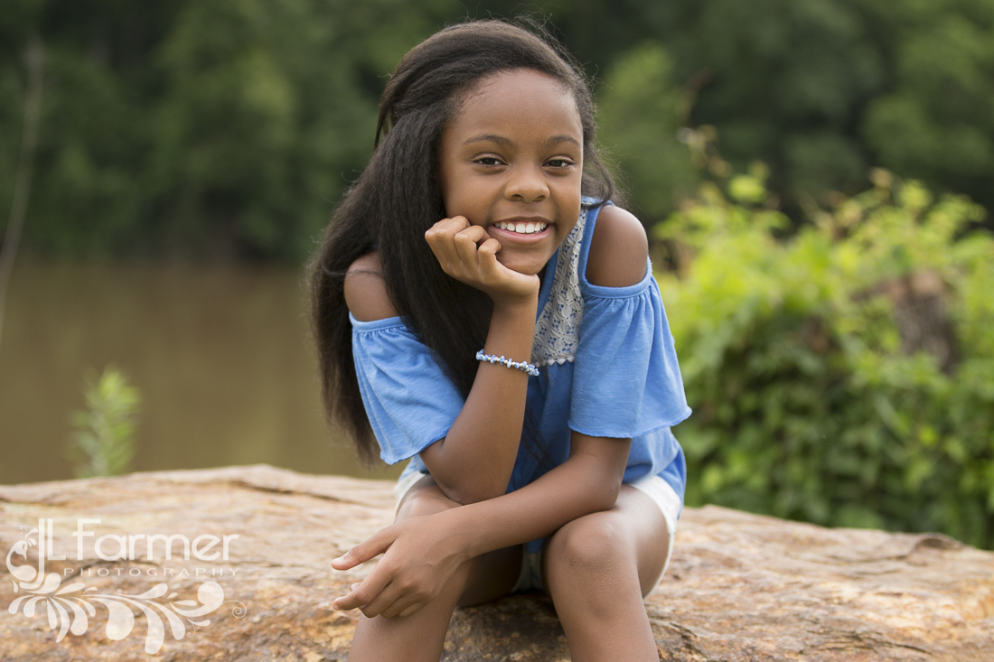 Georgia teen photographer uses natural settings to bring out the beauty of teen clients.