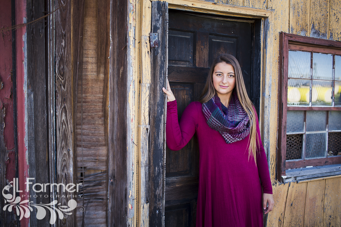 Georgia senior photographer, JL Farmer Photography, finds unique locations to showcase client's personalities.